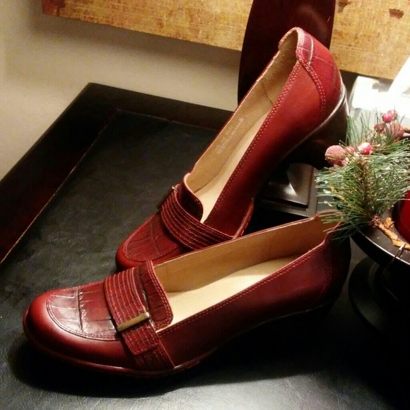 NWOT Loafers - Picture 5 of 8